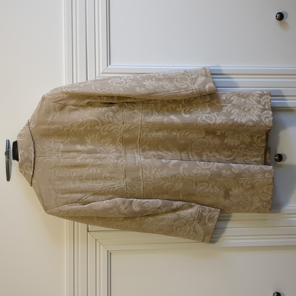 Brocade evening coat with removable faux fur collar - Picture 3 of 5